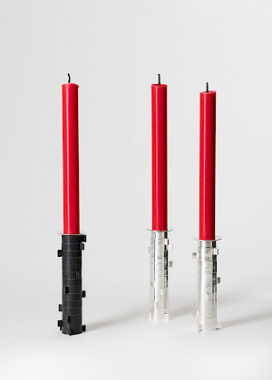 Candlesticks, 2023
Copper patinated and silver 925
138 x ∅ 40 mm and 128 x ∅ 41 mm
Photography Knud Dobberke